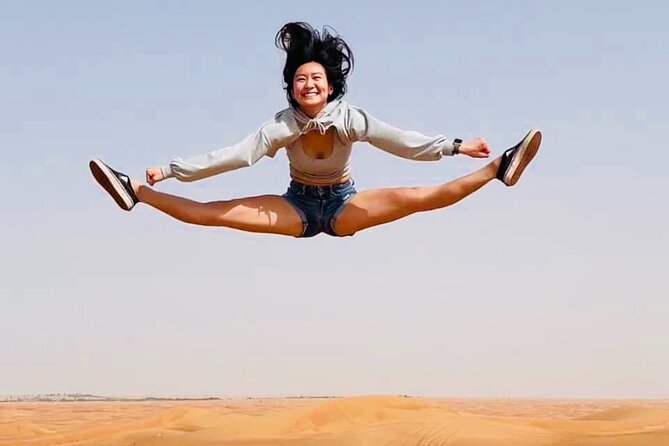 Stop Over or Layover - 4hr Tour or Short Dubai Desert Tour - Sand Boarding Lesson and Fun