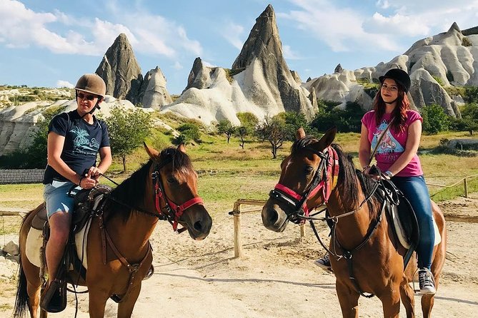 Sunset Horse Back Riding Tour - Seamless Transportation and Experienced Horses