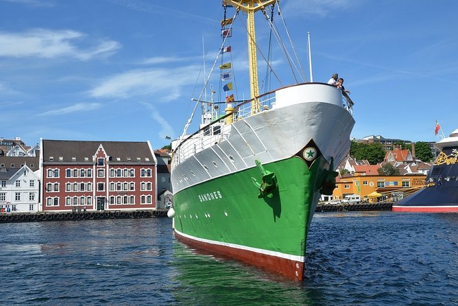 Swords in Rock Monument and Stavanger Highlights Private Tour - Highlights of Stavanger