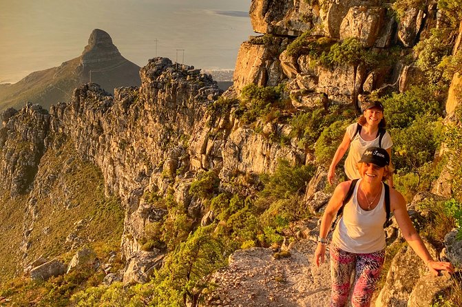 Table Mountain Walking Tour With Picnic, Yoga & Hike, Yoga Expert and More - Meeting and Pickup