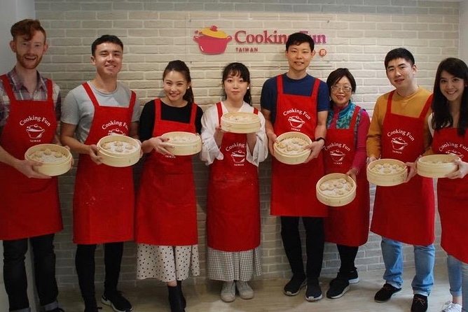 Taiwan Traditional Delicacies Experience, Xiao Long Bao, Chicken Vermicelli With Mushroom and Sesame Oil, Tofu Strips Salad, Bubble Milk Tea. - Chicken Vermicelli Preparation