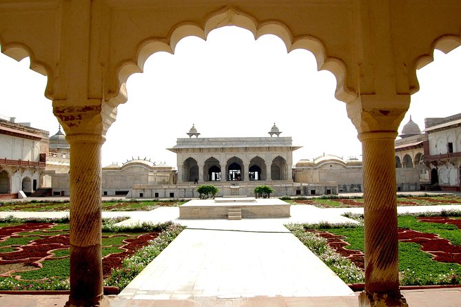 Taj Mahal Sunrise and Agra Overnight Tour From Chennai - Itinerary Overview