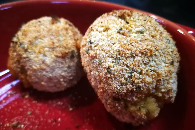 Take a Trip Around the Market With Cooking Class in Lisbon - Seasonal Ingredient Showcases