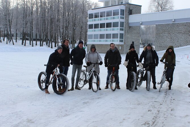 Tallinn Winter Bike Tour With Cafe Stop - Exploring Kadriorg Park