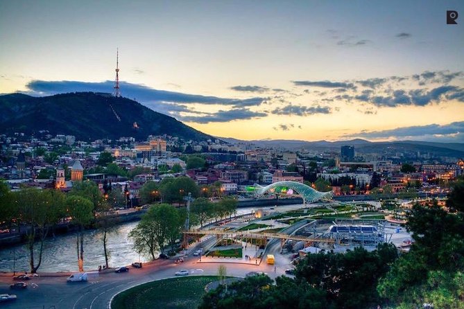 Tbilisi City Private Walking Tour, Ride by Cable Car to Narikala Fortress - Exploring Tbilisi