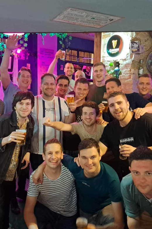 Team Building Pub Crawl - Pricing and Reservations