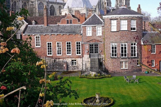 The Best of York Private Walking Tour: Landmarks & Hidden Gems - Discover Hidden Medieval Gems