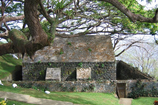 Tobago Island Tour - Exploring Fort King George
