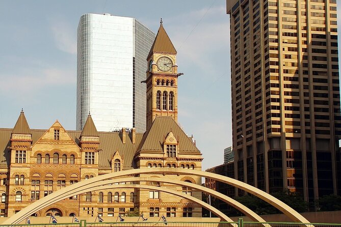 Toronto Self-Guided Audio Tour - Tour Advantages