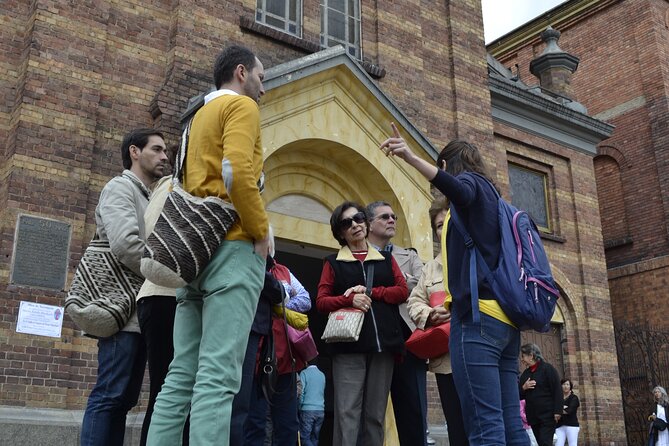 Tour in the Peasant Market of the Traditional Neighborhood of Bogotá - Tasting the Local Delicacies