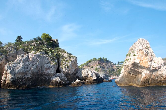 Tour to Baia Di Taormina, Isola Bella and Naxos - Exploring the Coastline