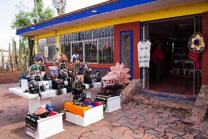 Tour to the Pyramids of Teotihuacán and Basilica of Guadalupe - Transportation and Accessibility