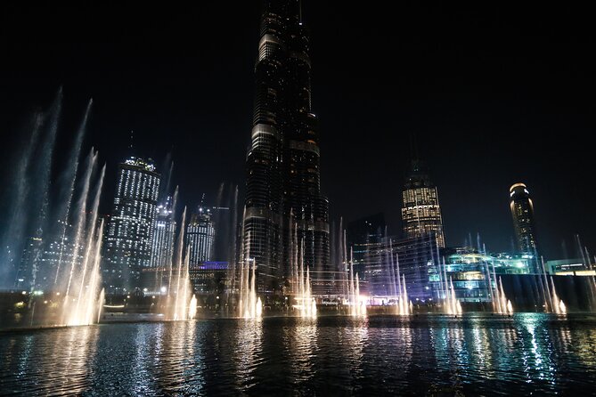 Traditional Abra Ride and Dubai Fountain Show at Burj Lake - Pricing and Booking Information