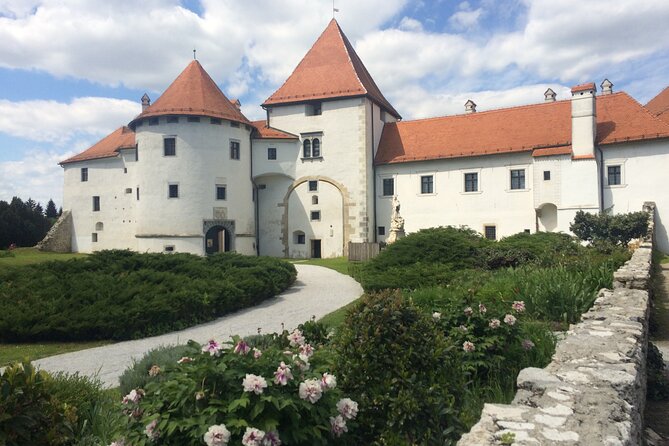 Trakoscan-Varazdin Castle Day Trip - Sights and Attractions on the Tour