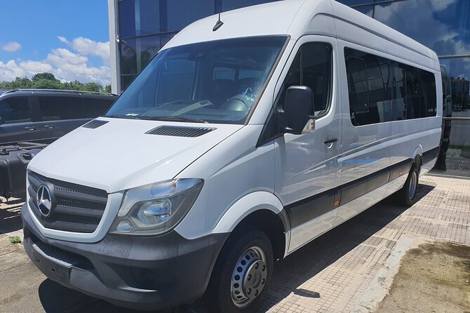Transfer Airport - City / Min 2 Pax - Accessibility and Participation