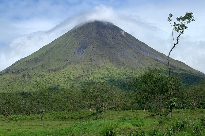 Transfer From Arenal Volcano to Manuel Antonio - Operating Hours