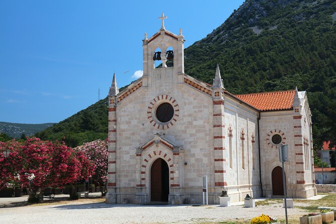 Transfer From Split to Dubrovnik With 2 Hours Stop in Ston Town - Transfer Service Features