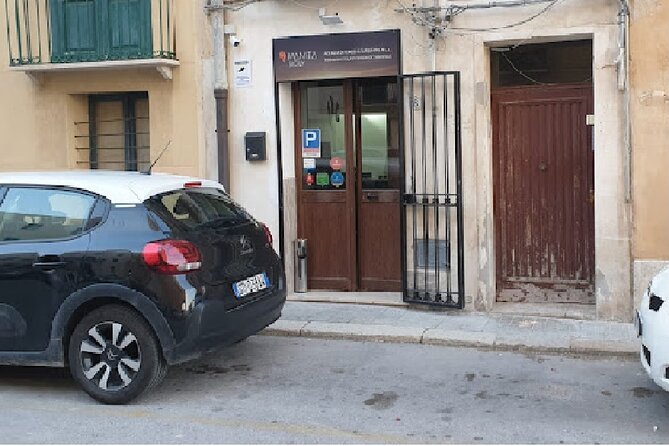 Trapani Port Luggage Storage - Services Offered