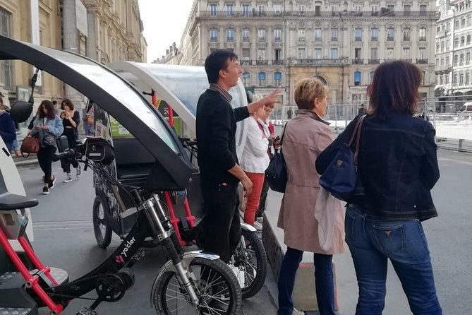 Treasure Hunt in a Pedicab Tour of Lyon - Navigating the Pedicab Experience