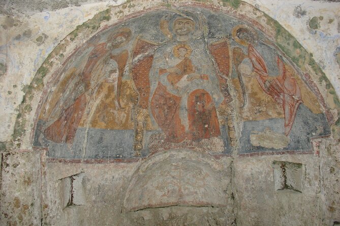 Trekking Towards Torrente Gravina and Rupestrian Churches of the Murgia - Discovering Rupestrian Churches