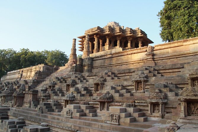 UNESCO World Heritage Site of Patan & Dholavira Tour - Exploring Dholavira