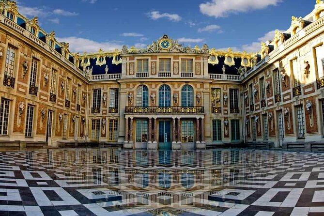 Versailles Palace Museum With Audio Guide - Discovering the Hall of Mirrors