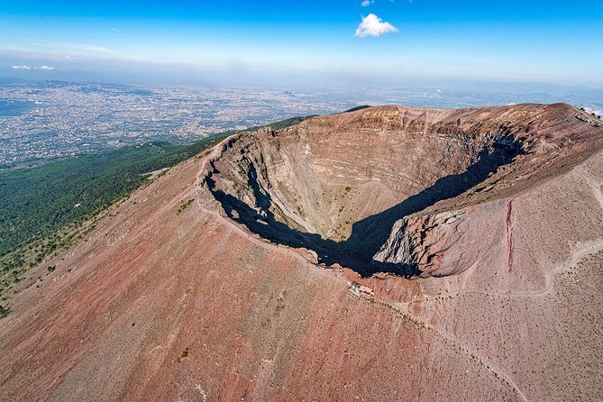 Vesuvius Tour Entrance to the Crater and Return Bus - Meeting and Pickup