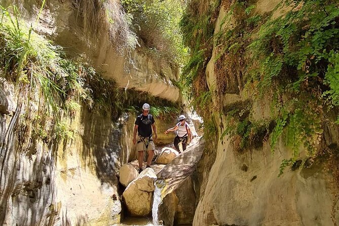 Wadi Hora and Wadi Bin Hammad Canyoning Adventure - Pickup and Arrival