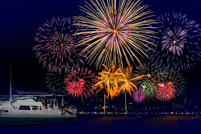 Waikiki Friday Firework Catamaran Tour - Inclusions and Amenities