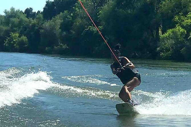 Wakeboard, Wakesurf or Kneeboard Private Half-Day Adventure - What to Expect