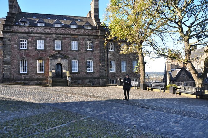 Walk on the Pages of Edinburgh – Guided Literary Tour - Meeting and End Points