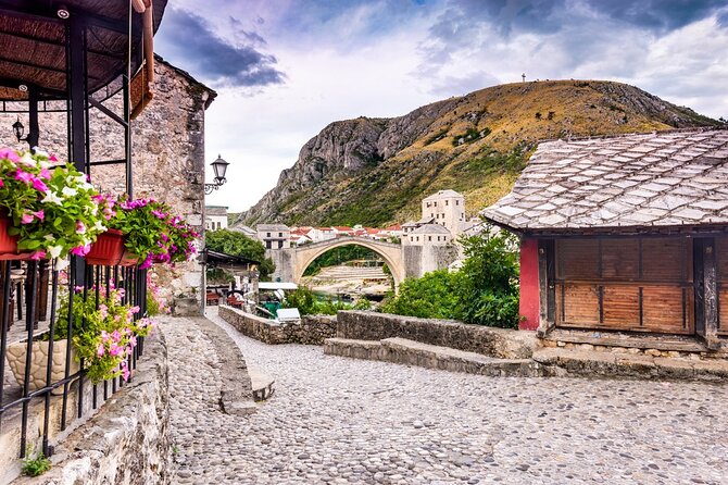Walking Tour in Old Town Mostar - Old Bridge and Jumpers