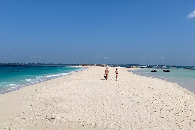Welcome Zanzibar : a Journey Through Time for the Old Town - Taking in Zanzibars History