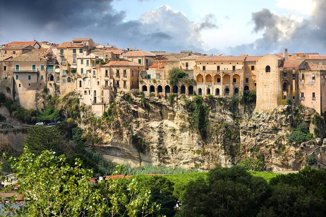 Winery Tour and Tasting at Sunset in the Countryside From Tropea - Traveler Eligibility
