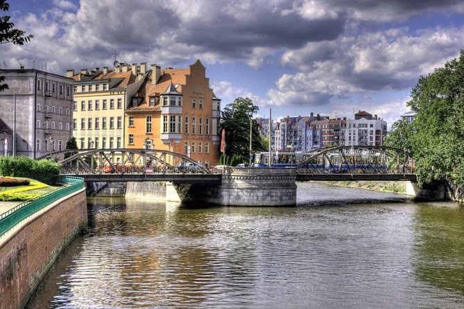 Wroclaw Private Walking Tour - Multilingual Knowledgeable Guides