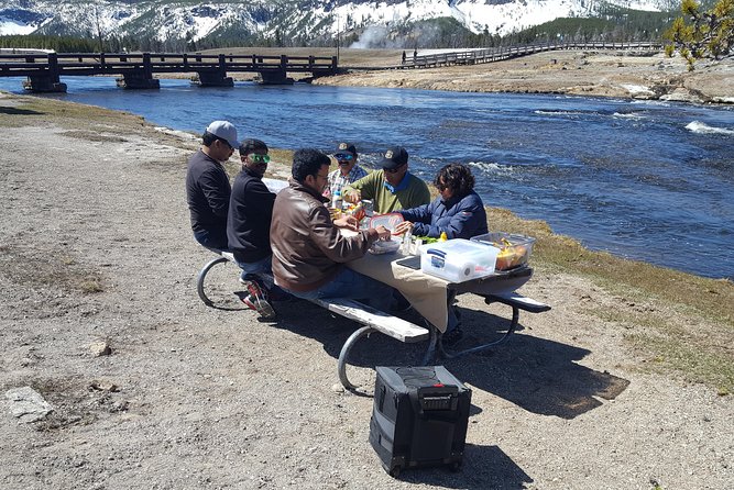Yellowstone Western Tours - Unique Tour Experience