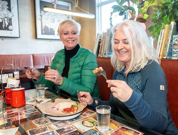 3 Hour Shared Christmas Food Tour With Guide in Reykjavik - Good To Know