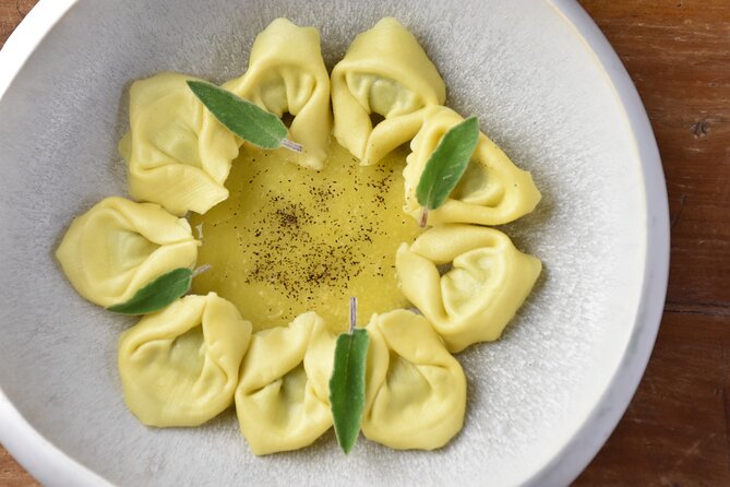 3 Hours Private Cooking and Pasta Making Class With Lunch Included - Key Points