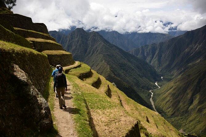 2-Day Exclusive Tour of the Inca Trail to Machu Picchu - Day 1: Exploring the Inca Trail