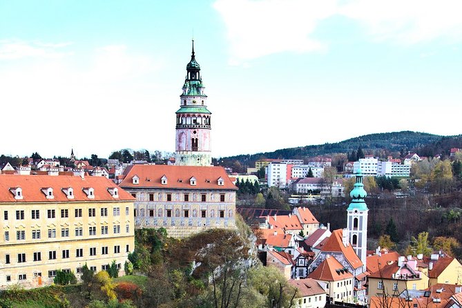 2-Day Private Tour From Prague to Munich via Hallstatt, Salzburg and Krumlov - Exploring Hallstatt: Picturesque Alpine Town