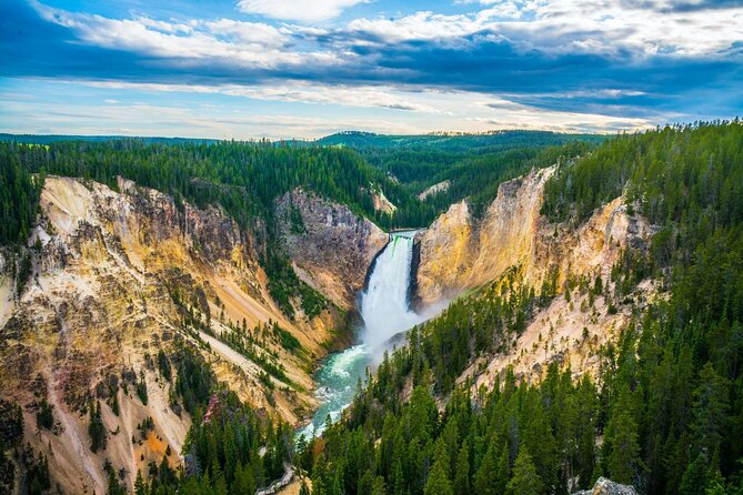 2-Day Private Tour in Yellowstone(Lower and Upper Loops W Iconic Sites) W Lunch - Flexible Meeting and Pickup
