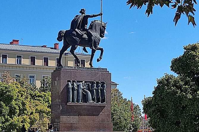 2-Hour Private Walking Tour in Zagreb City With Guide (Up to 10) - Meeting and End Points