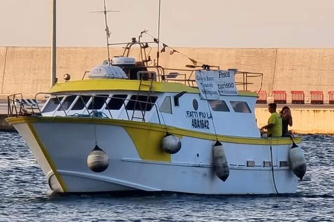 2 Hours Tour on Boat to Polignano a Mare - Inclusions
