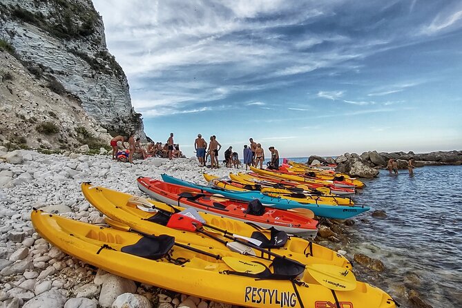 3 Hour Sunrise and Sunset Excursions to the Conero by Canoe - Included Amenities