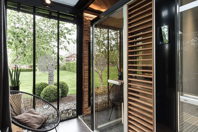 30-minute Relaxing Treatment in Burgundy - Meeting and Pickup