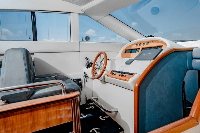 4-Hour Private 50 Azimut Yacht Tour With Food, Open Bar & Snorkeling - Accessibility and Additional Info