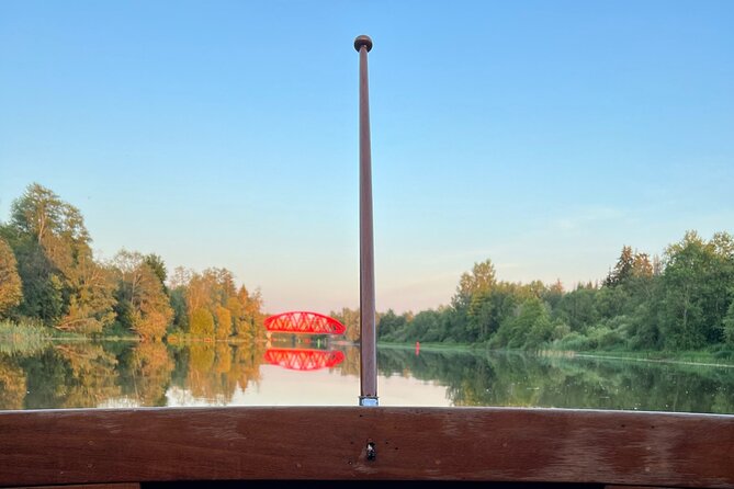 4-Hour Private Guided Luxury Boat Tour in Tartu - Accessibility and Participation
