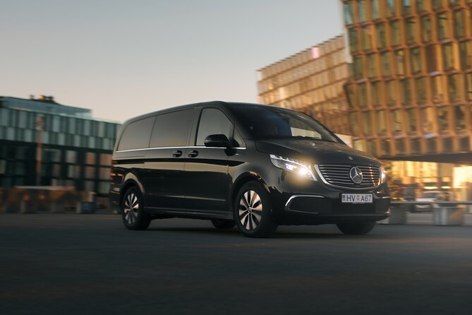 4-hour Private Reykjavik City Tour - Meeting and Pickup