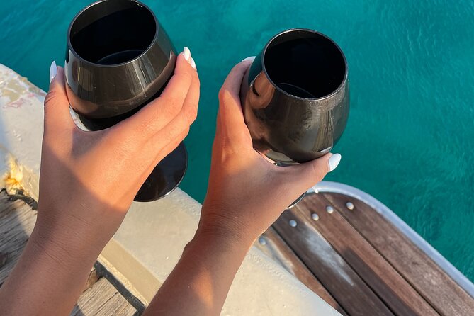 6 Hour Private Cruise in Mykonos With Food and Drinks - Meeting Details and Accessibility