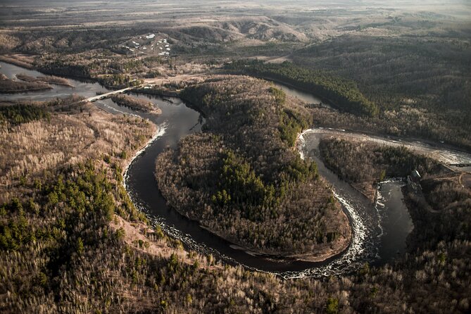 60-Mile Ultimate Helicopter Tour Over Duluth and Lake Superiors North Shore - Inclusions and Amenities